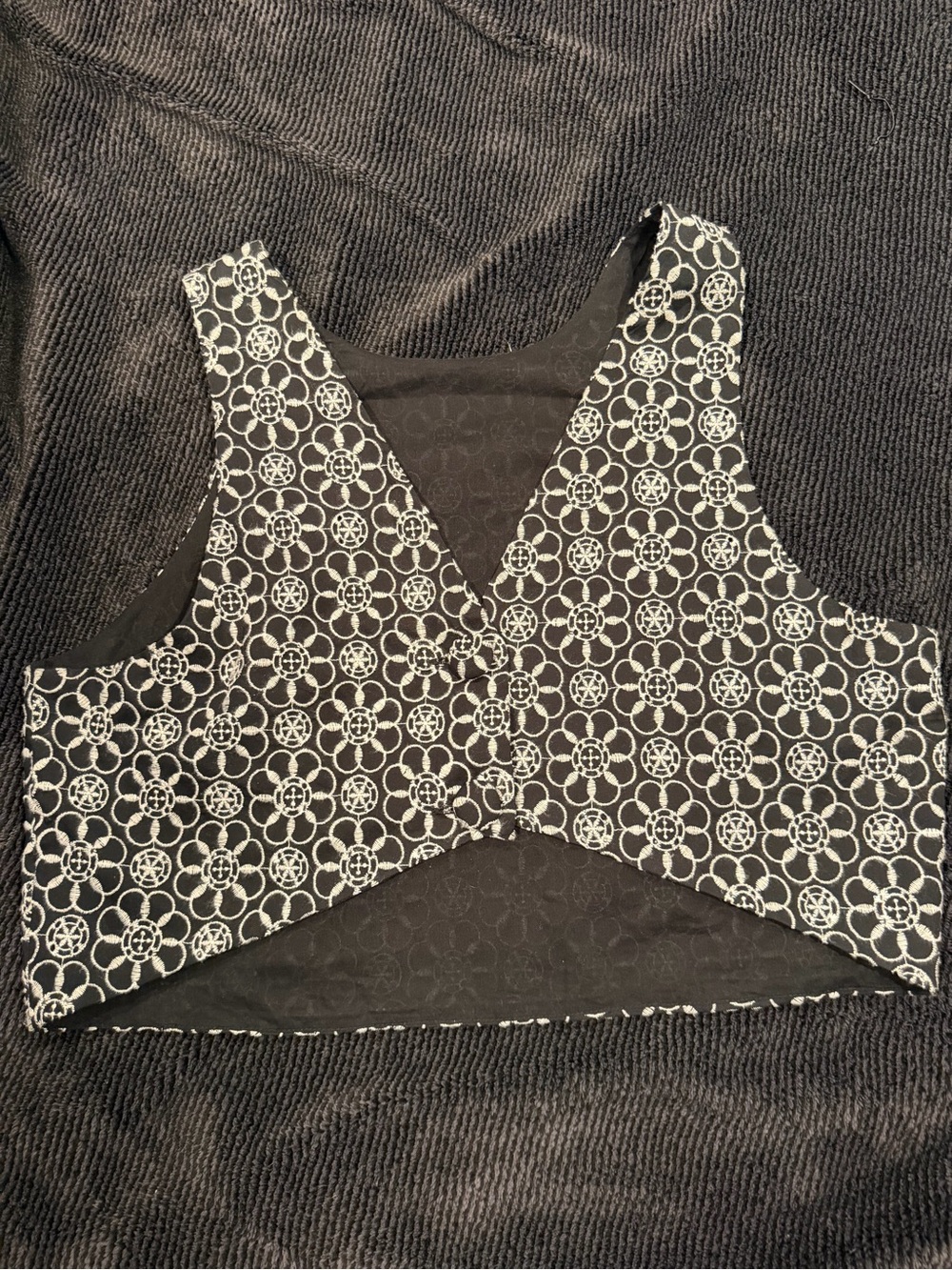 Maeve Anthropologie Embroidered Floral Black White Vest Top Size 14 Boho